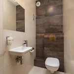 Grzegorzecka Family With Balcony & Parking Cracow By Renters * Krakov