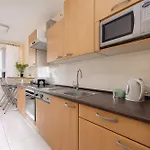 Grzegorzecka Family With Balcony & Parking Cracow By Renters Apartmán *