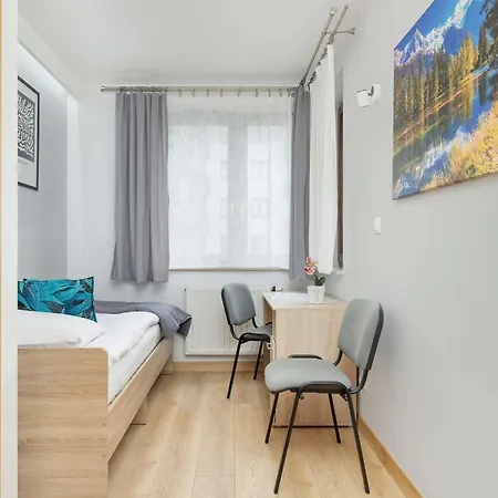 Grzegorzecka Family With Balcony & Parking Cracow By Renters Apartament *