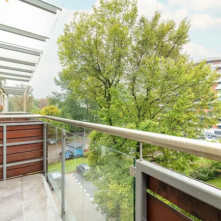Grzegorzecka Family With Balcony & Parking Cracow By Renters 크라쿠프