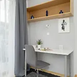 Grzegorzecka Family With Balcony & Parking Cracow By Renters شقة