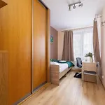 Grzegorzecka Family With Balcony & Parking Cracow By Renters كراكوفيا