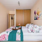 شقة Grzegorzecka Family With Balcony & Parking Cracow By Renters *