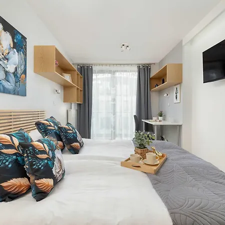 Grzegorzecka Family With Balcony & Parking Cracow By Renters Krakov