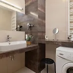 Grzegorzecka Family With Balcony & Parking Cracow By Renters Lejlighed