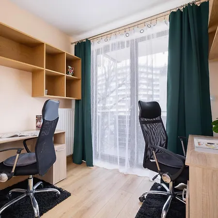 Apartment Grzegorzecka Family With Balcony & Parking Cracow By Renters *